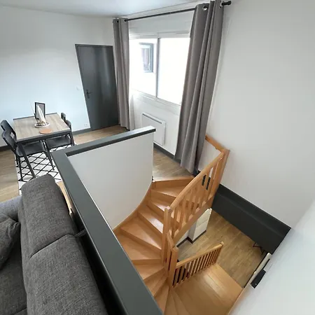 Hyper Centre A 80m Du Marche Central, T2 Tres Calme Rue Du Minage * La Rochelle (Charente-Maritime)