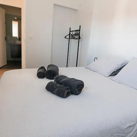 Hyper Centre A 80m Du Marche Central, T2 Tres Calme Rue Du Minage Apartment La Rochelle (Charente-Maritime)