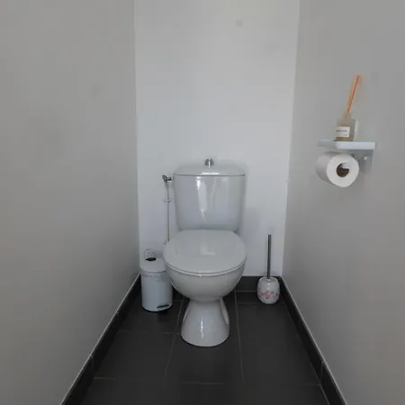 Apartment Hyper Centre A 80m Du Marche Central, T2 Tres Calme Rue Du Minage *