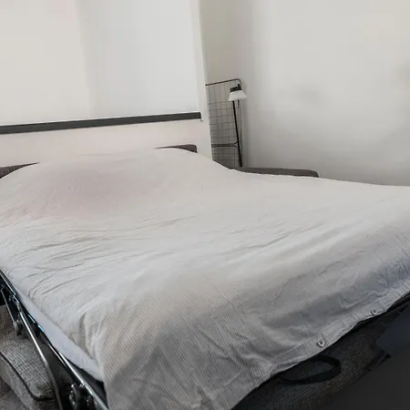 Apartment Hyper Centre A 80m Du Marche Central, T2 Tres Calme Rue Du Minage